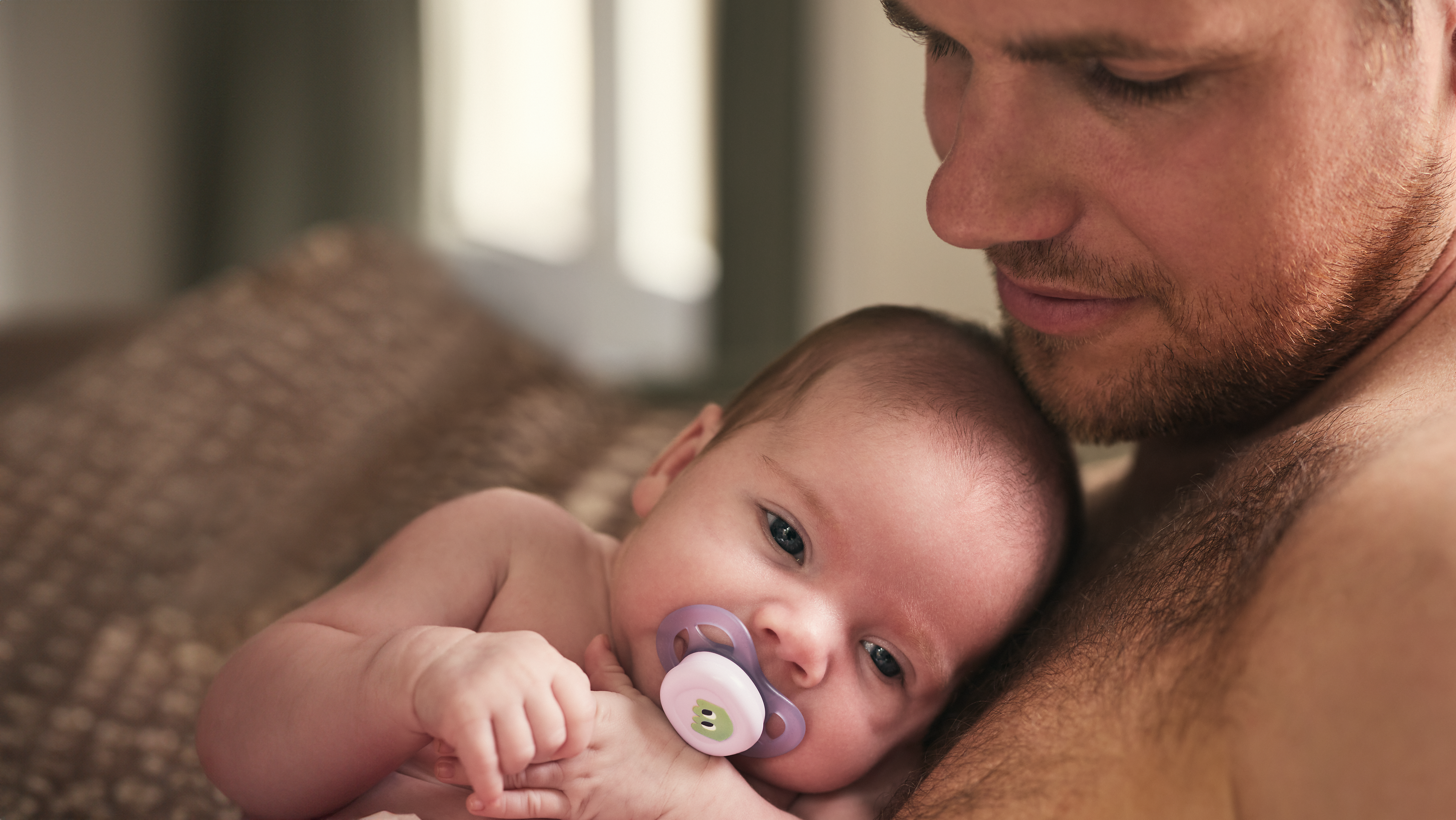 Newborns and dummies: A guide to using a dummy