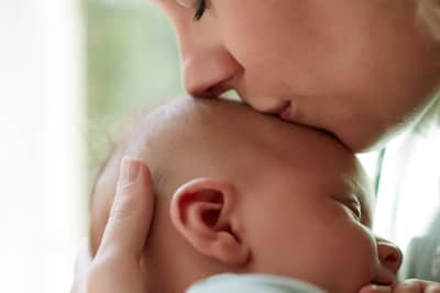 Alăptarea corectă pas cu pas: începutul călătoriei fiecărui părinte