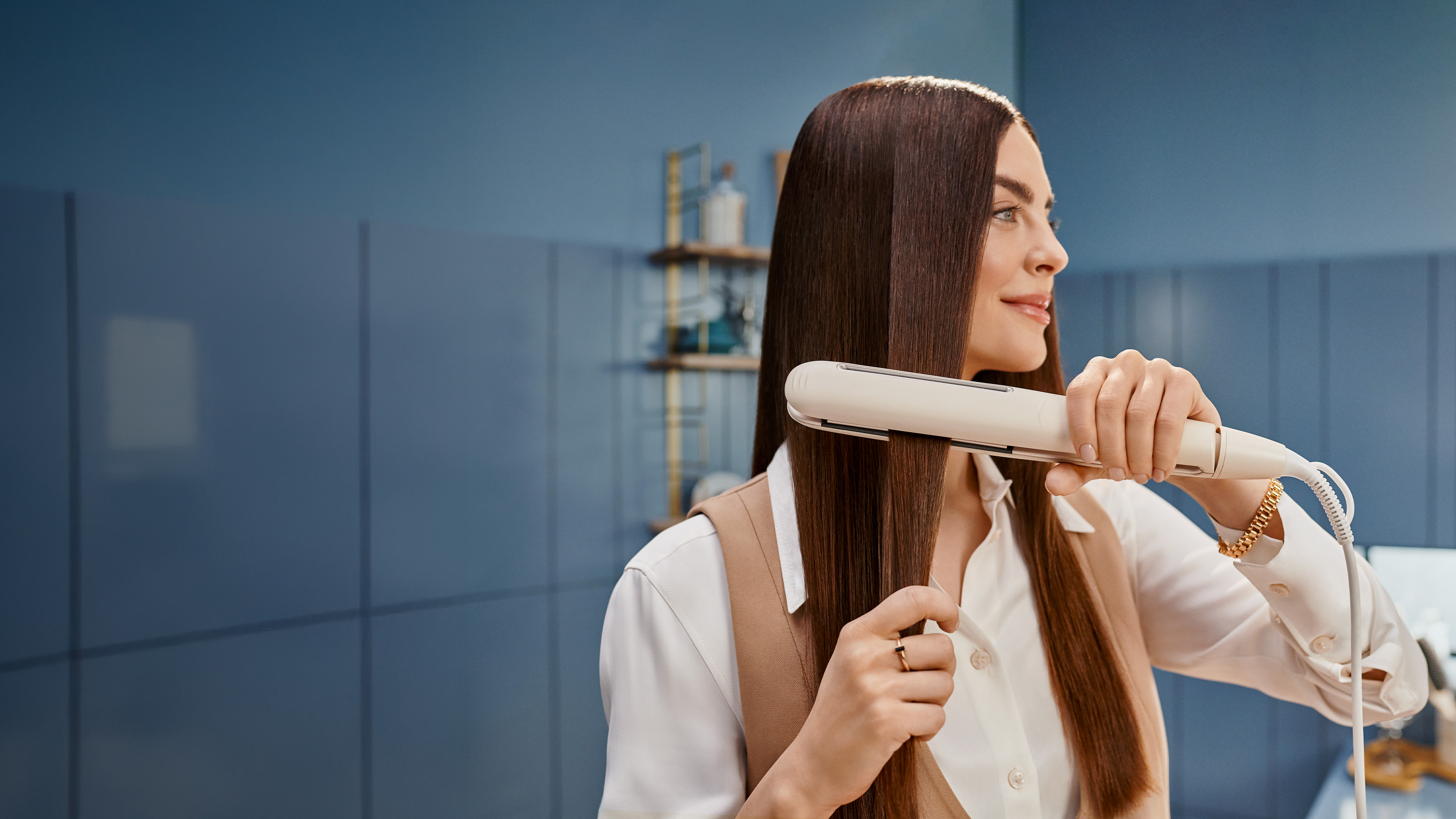 Žehlička na vlasy Philips SenseIQ série 8000 BHS838/00