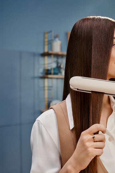 Žehlička na vlasy Philips SenseIQ série 8000 BHS838/00