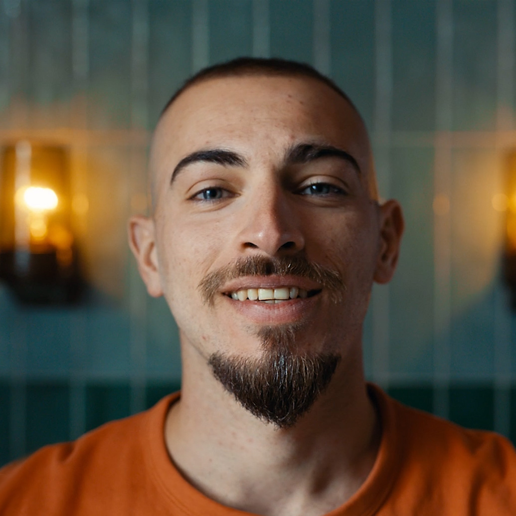 Man with OneBlade Van-Dyke style haircut