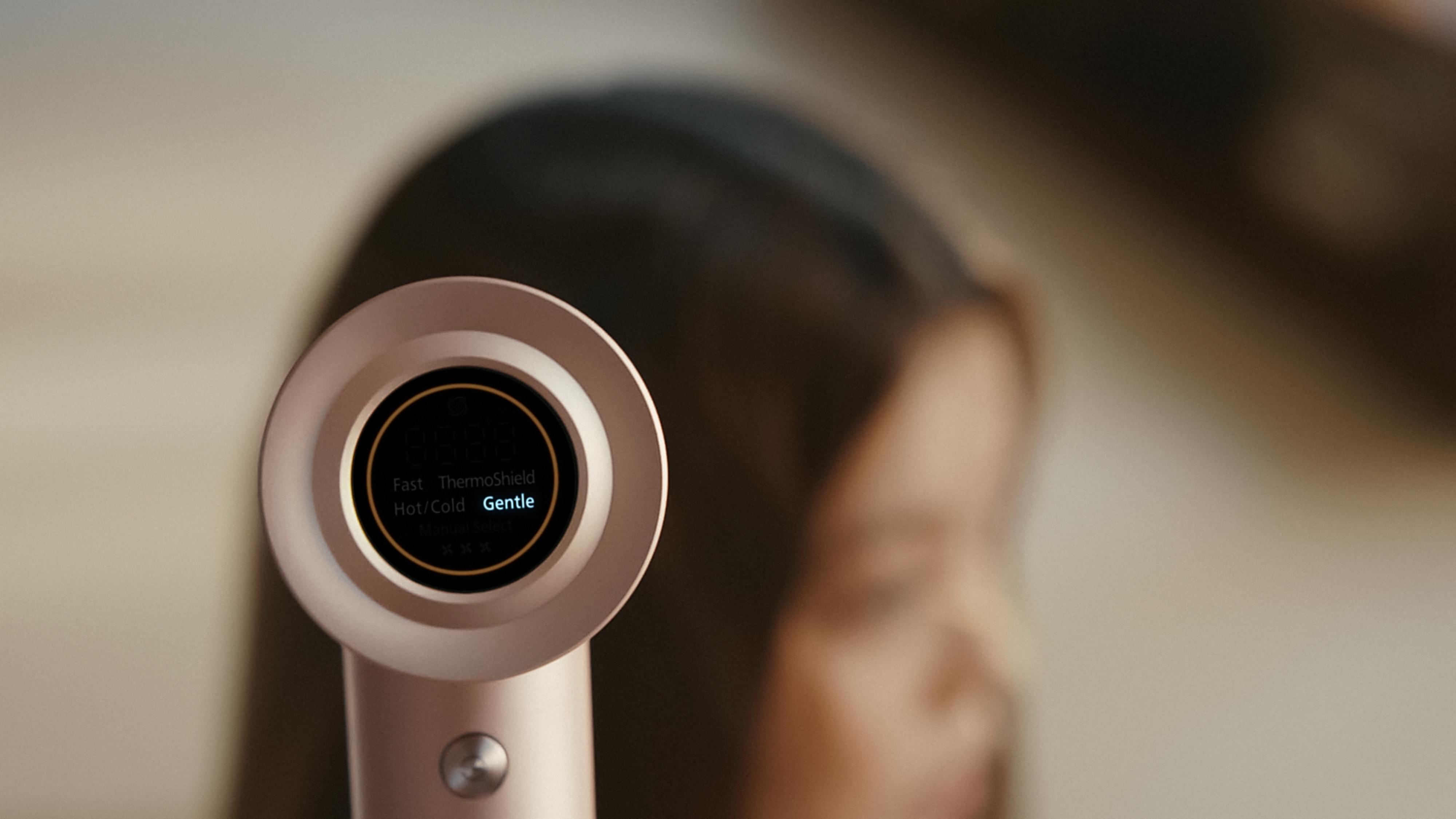 Par vopsit - sfaturi utile pentru un par sanatos si stralucitor