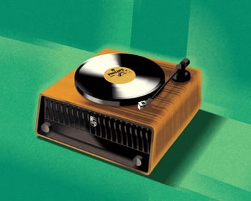 Pirmoji „Century“ kolekcija – retro gaminiai.