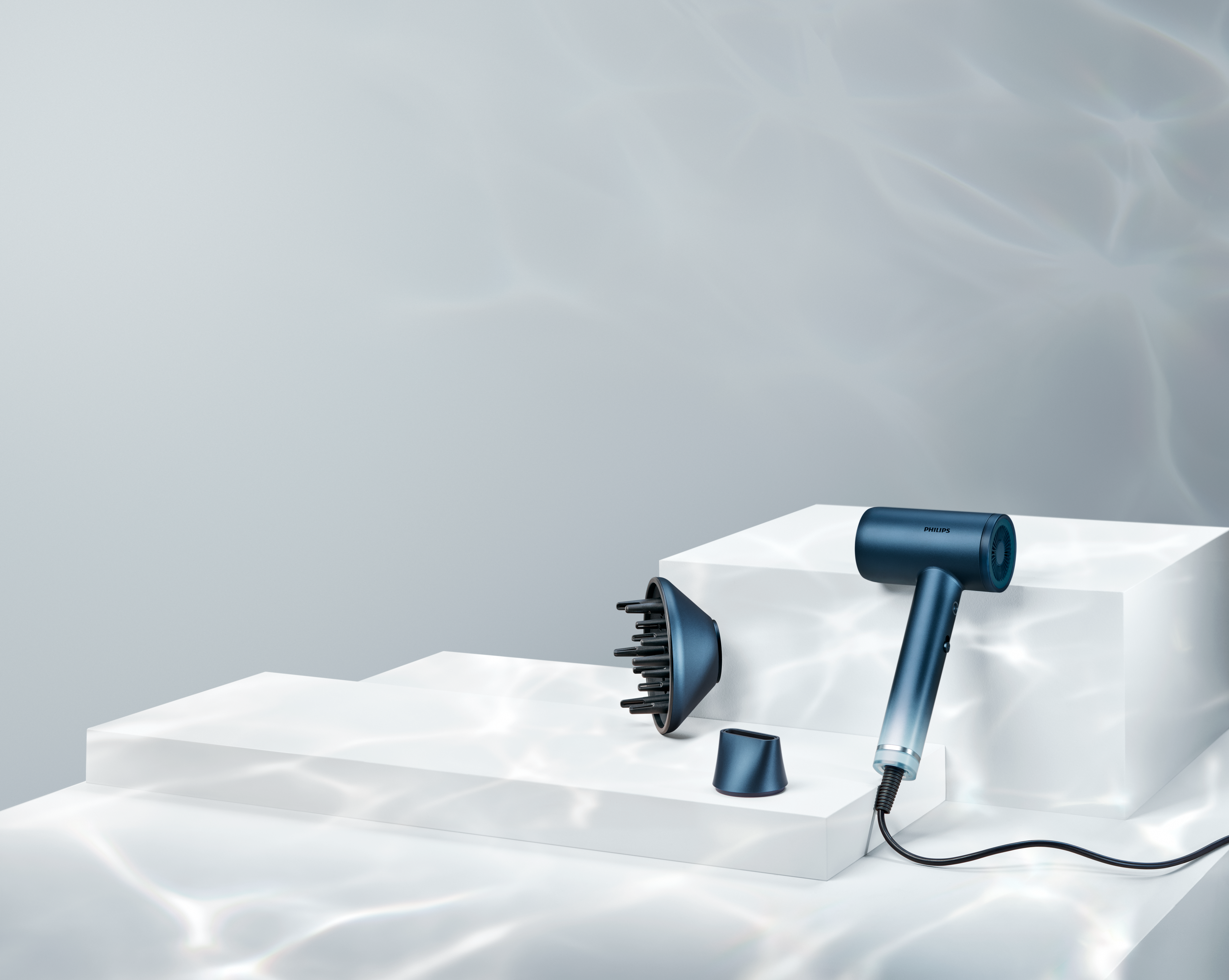 Philips Aqua SenseIQ technology protects hair hydration