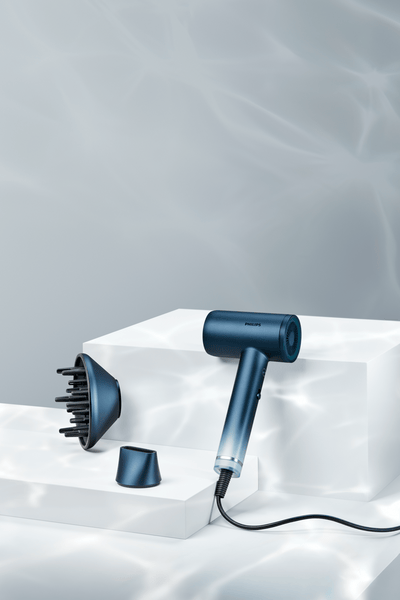 Philips Aqua SenseIQ technology protects hair hydration