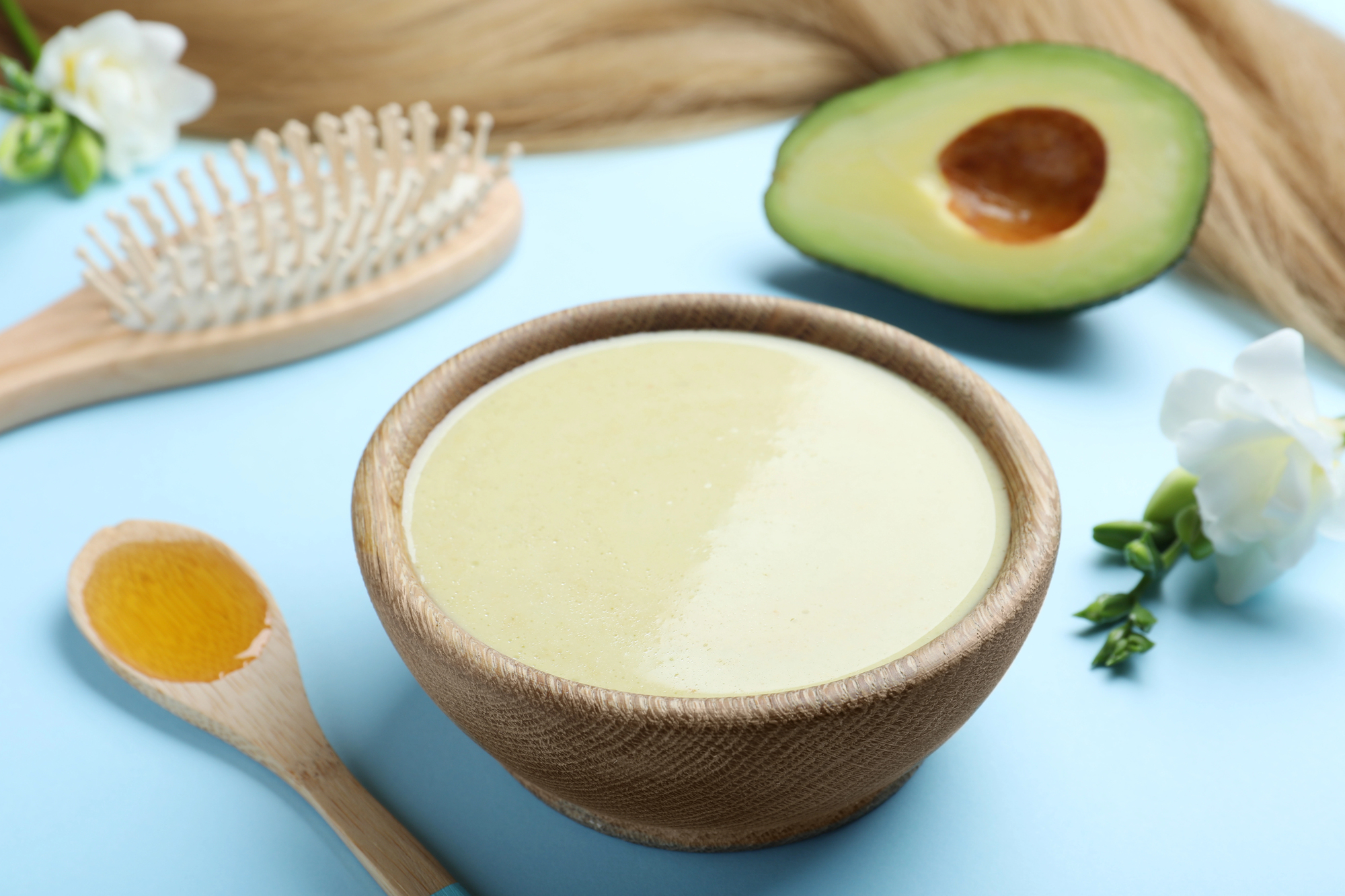 masca-hidratanta-pentru-par-avocado-si-banana.jpg