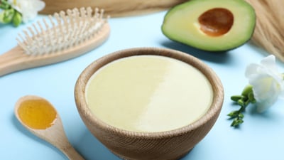 masca-hidratanta-pentru-par-avocado-si-banana.jpg