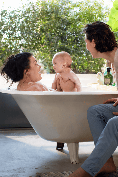 Marca número 1 en el cuidado de la mamá y los niños recomendada por madres