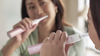 Co ile wymieniać szczoteczkę do zębów i jak dbać o jej higienę?