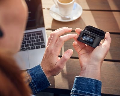 Ovládejte svá skutečně bezdrátová sluchátka