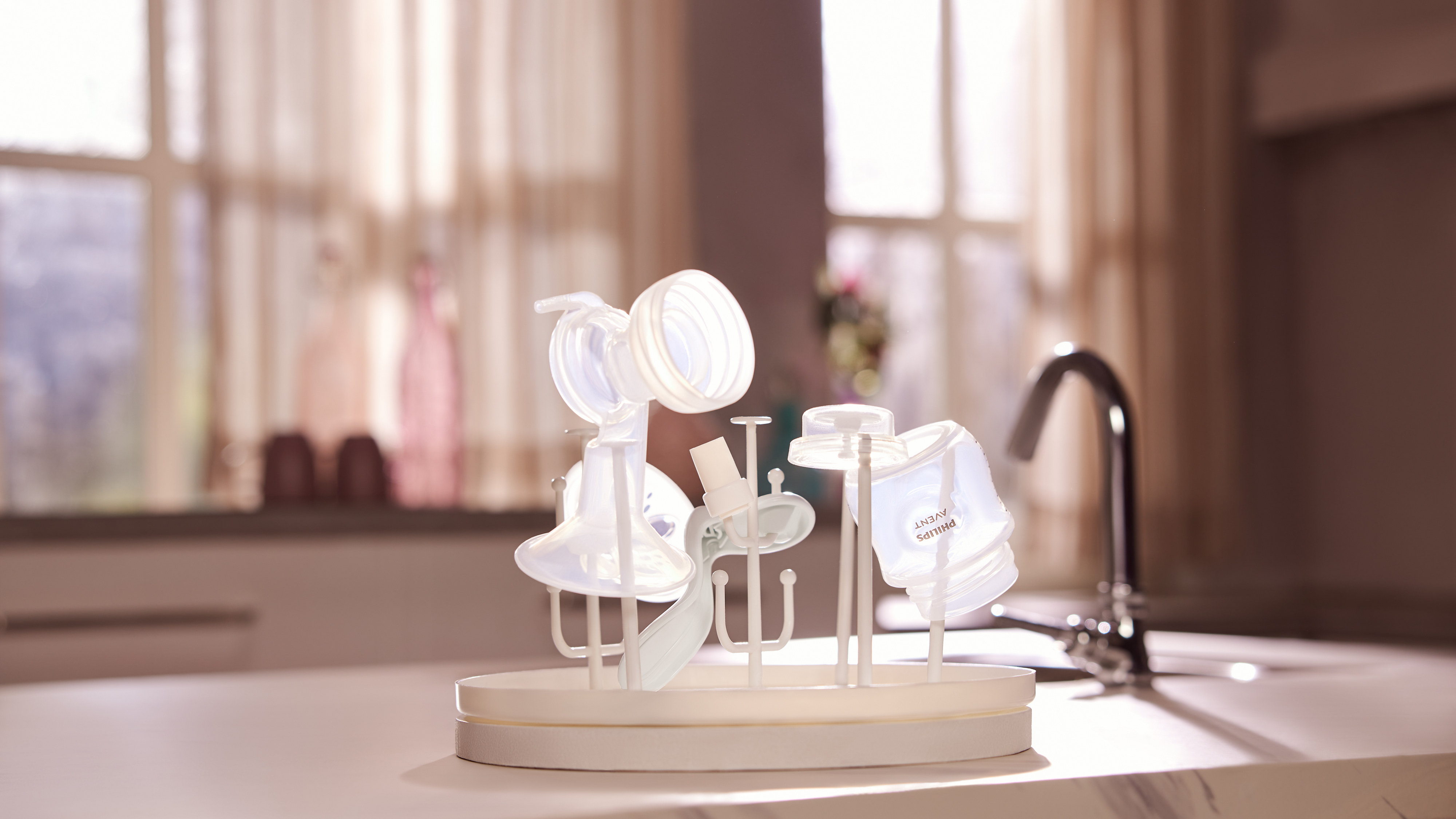 Pumping Breast Milk by Hand or Pump