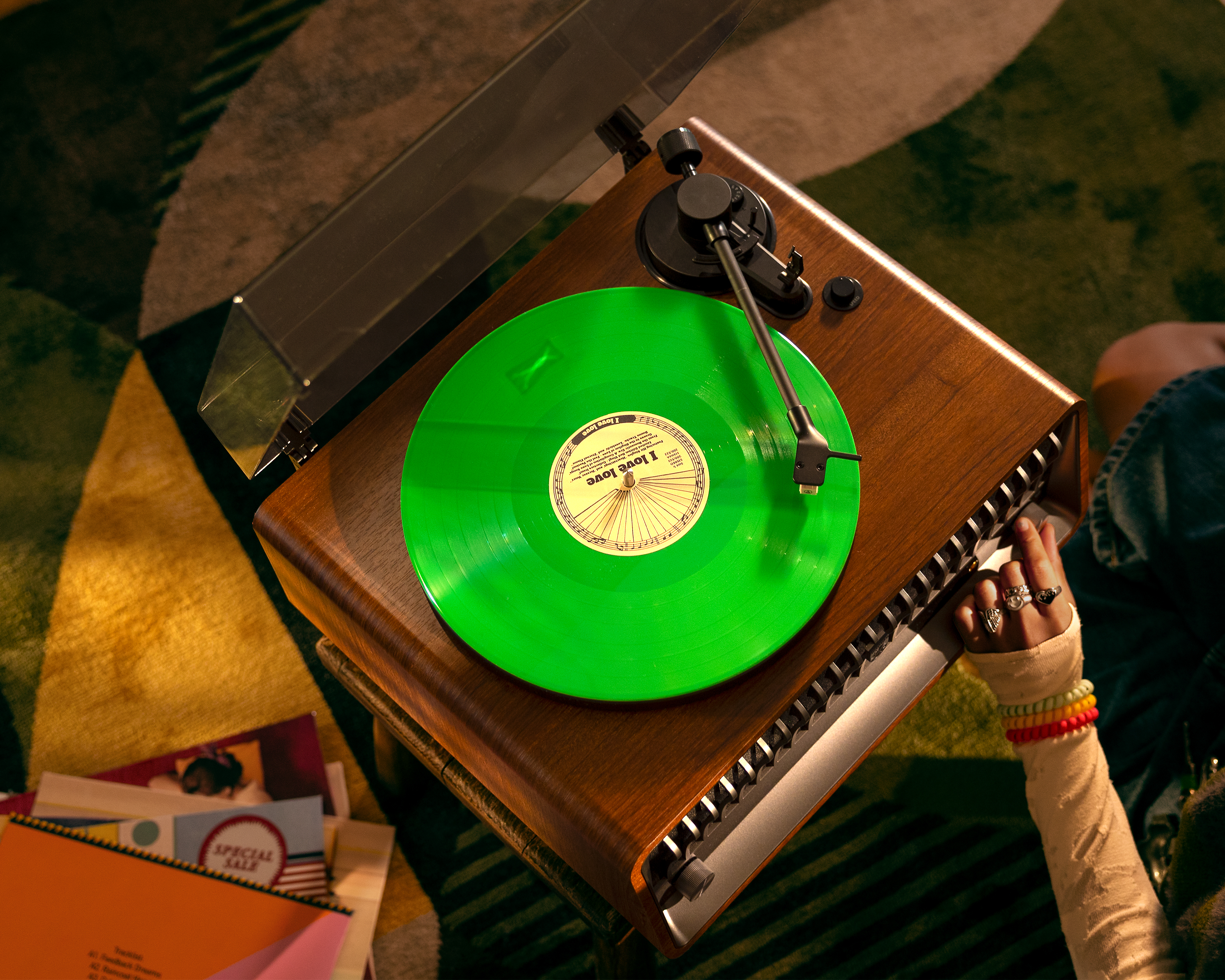 Открийте The Tina