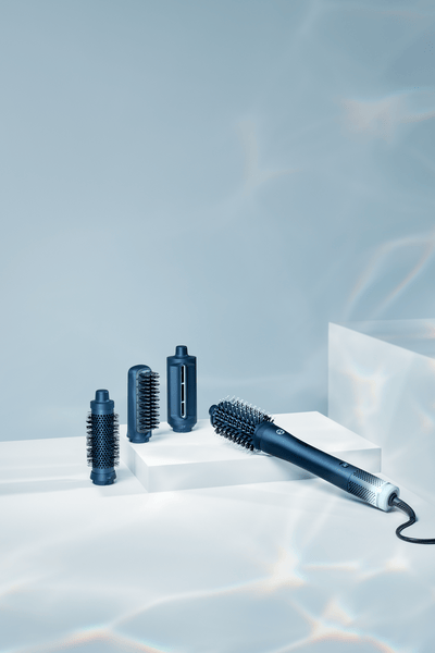Philips Breakthrough Aqua SenseIQ technology for hydrated hair