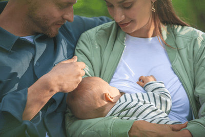 Годування грудьми на людях