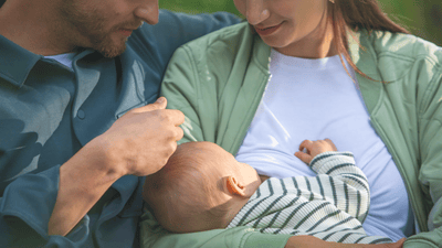 Кормление грудью в общественном месте