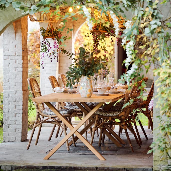 Combinez vous-même nos plateaux et nos pieds de table OAK