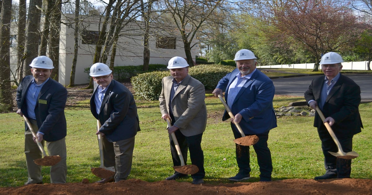USPOULTRY, USAPEEC break ground on new office