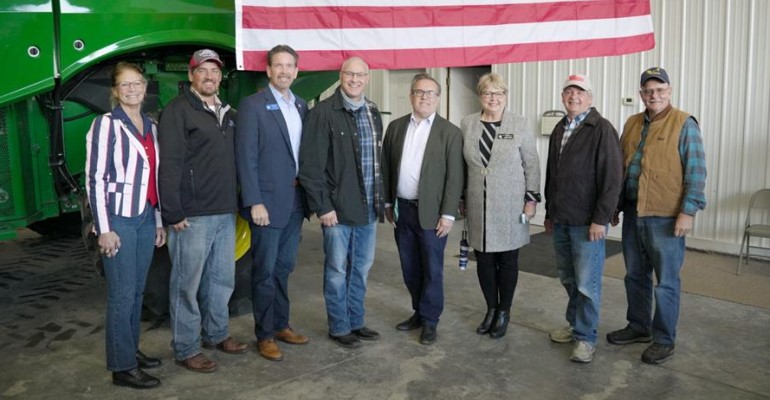 EPA Wheeler visits Minnesota farm.jpg