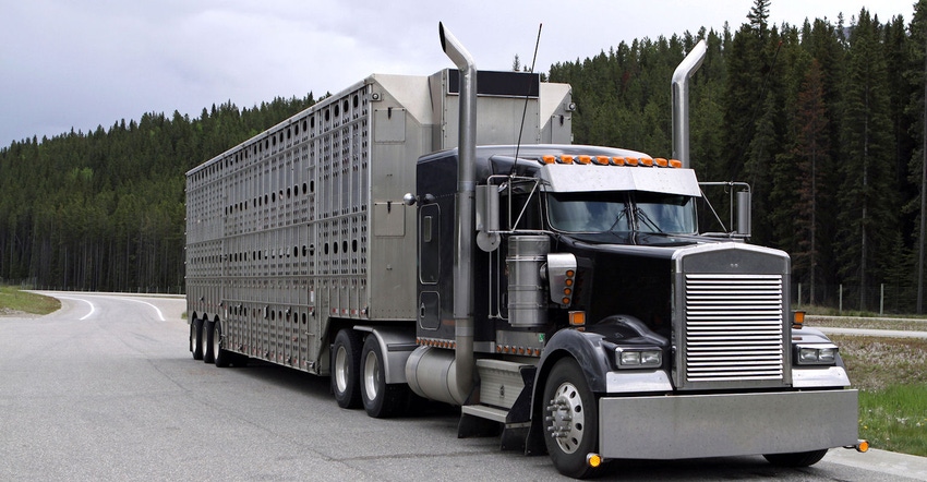Senators seek delay in livestock hauling regulations