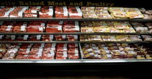 6-20-22 Beef and chicken prices GettyImages-85637158 (1).jpg