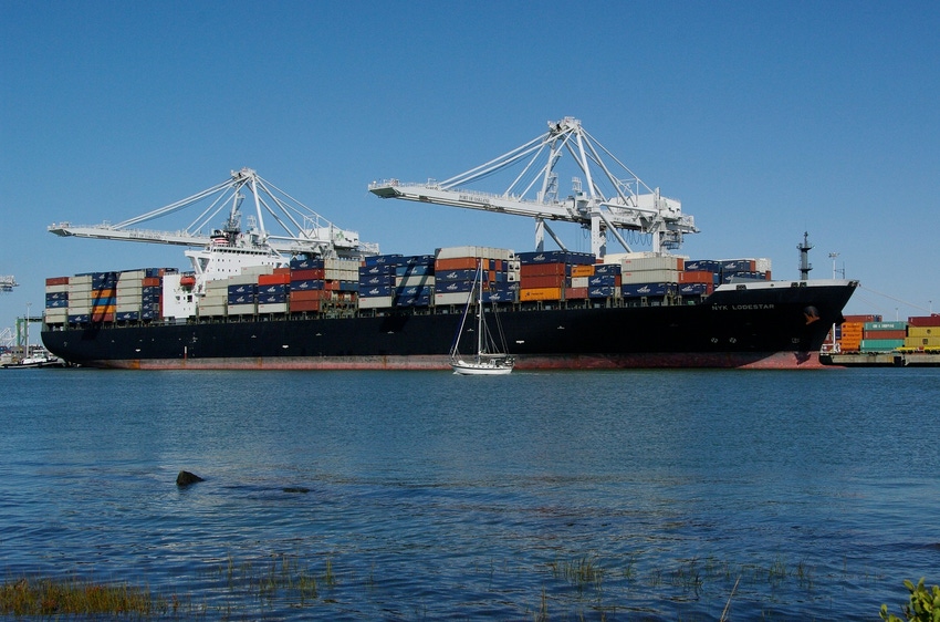 WEEKLY EXPORT REPORT: Corn, soybean sales increase