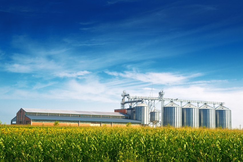 Grain storage costs will force elevators to lower bids, widen basis