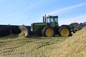 Rock River Laboratory Corn Silage Packing.jpg