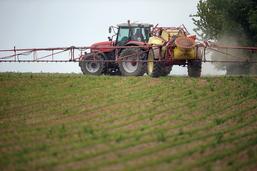EPA's order on dicamba inconsistent with past actions