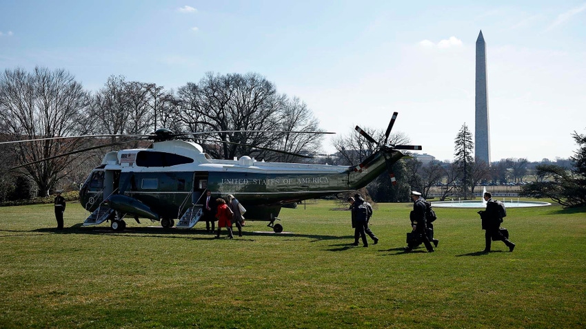 Biden boarding helicopter