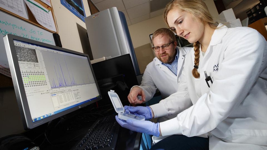 New equipment at Nebraska diagnostic lab speeds testing