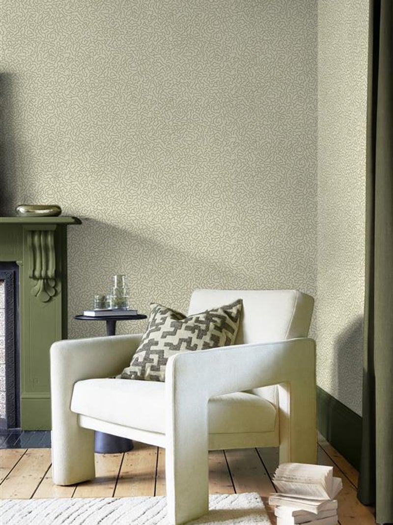 Watery Lane Linen Tapete in einem Wohnzimmerumfeld