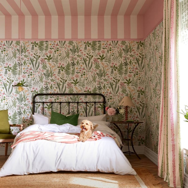 Oshibana Blumen-Tapete im Schlafzimmerumfeld