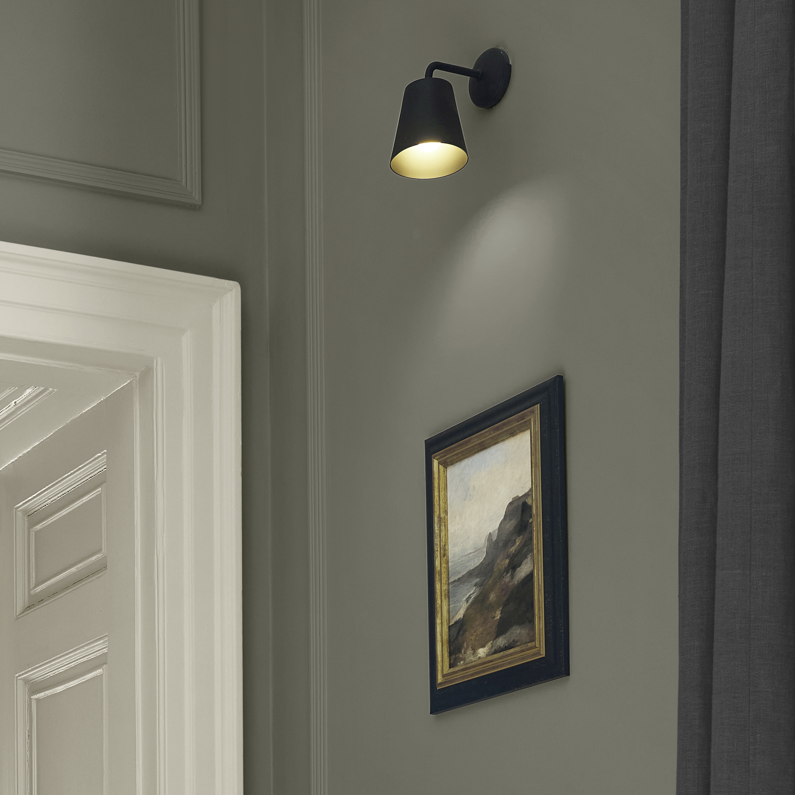 Shadow paint in a room 