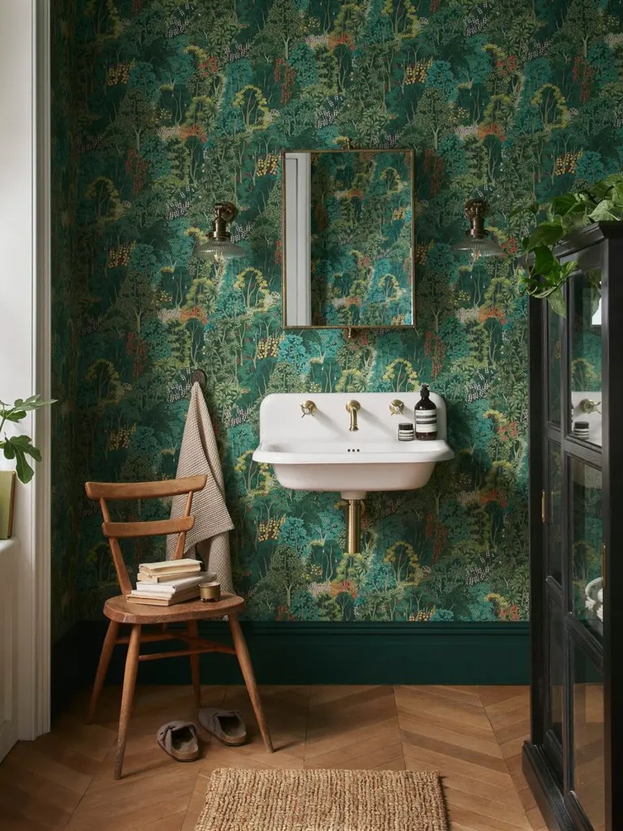 New Eden Emerald in a bathroom setting
