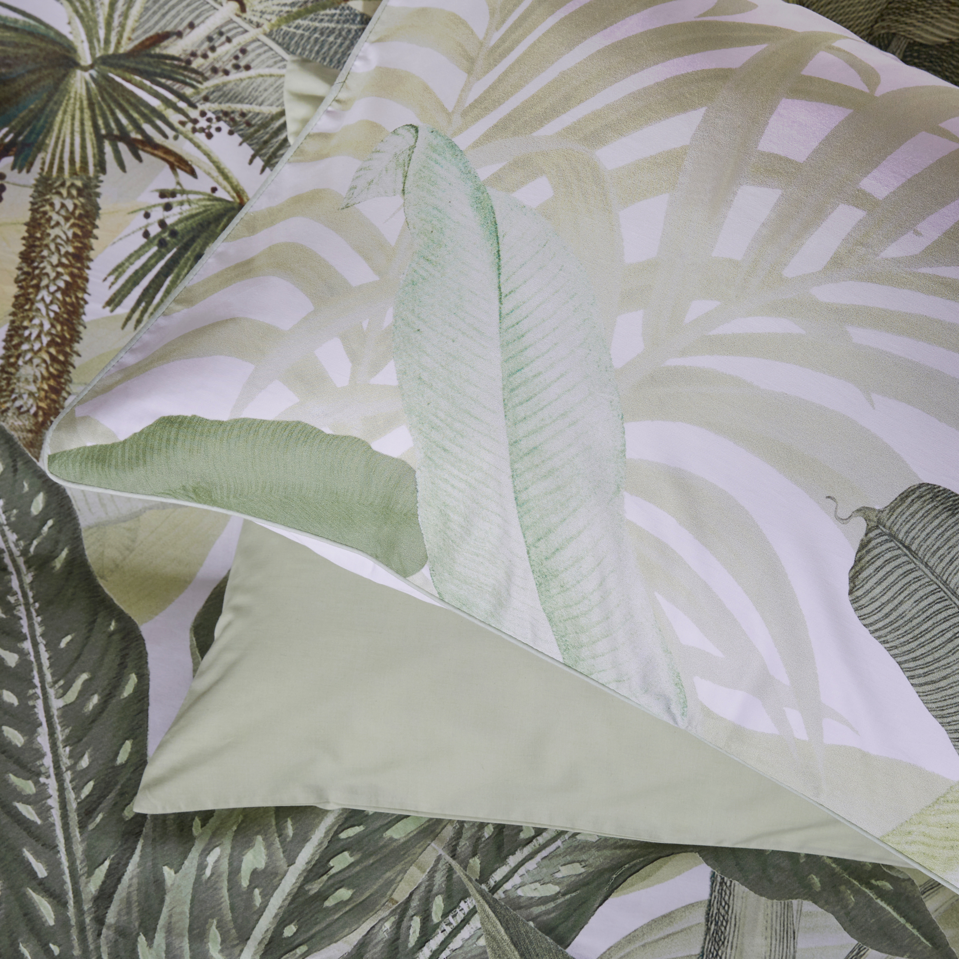 Borneo Powder beddengoed met kussens