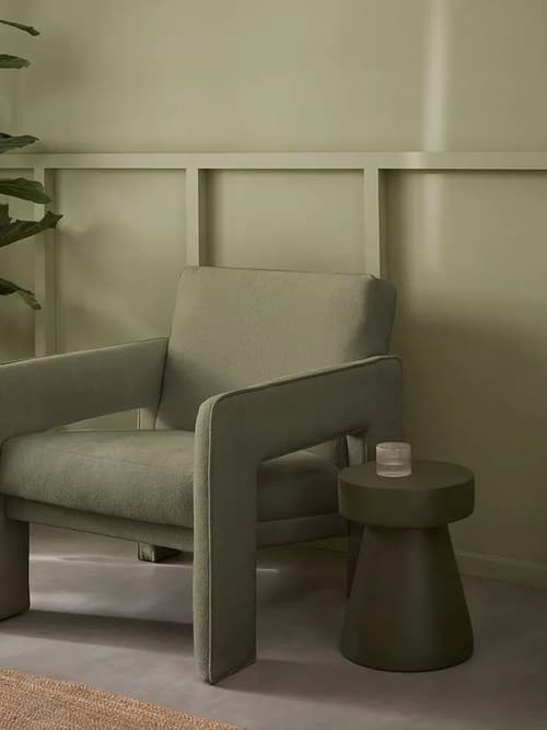 Roomset of comfy chair featuring viridis paint
