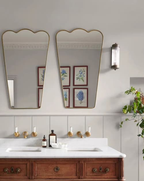 Dorian Gray paint in a bathroom setting