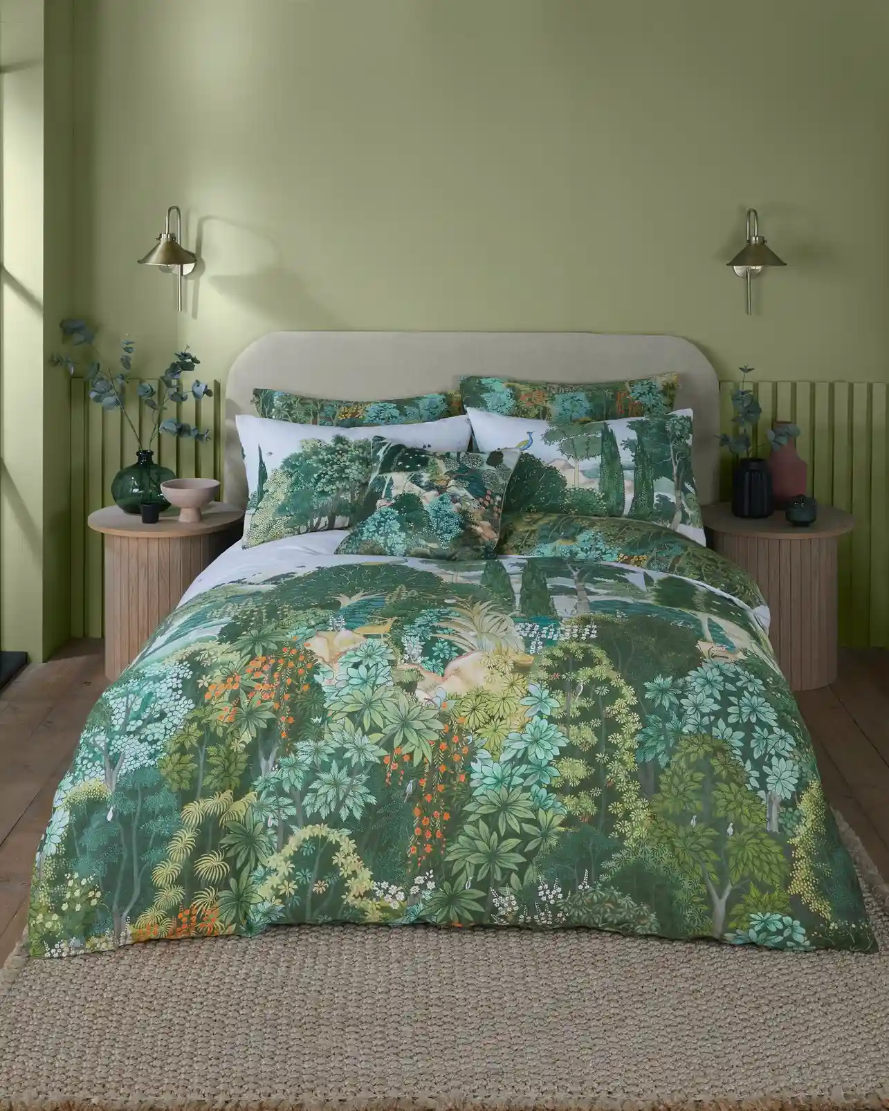 Green bedroom ideas