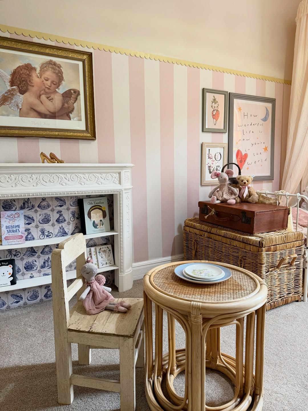 image of childrens bedroom with quartet stripe wallpaper in blush