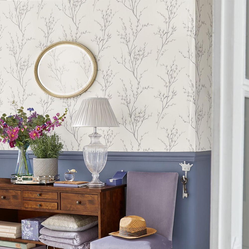 How to Choose Wallpaper for a Living Room