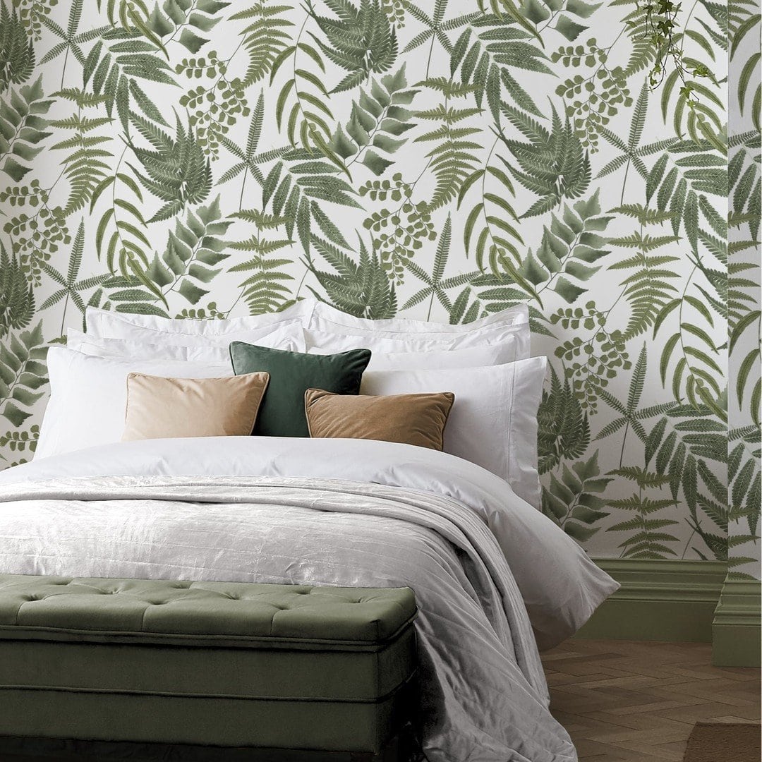 Midsummer Fern Lush Wallpaper