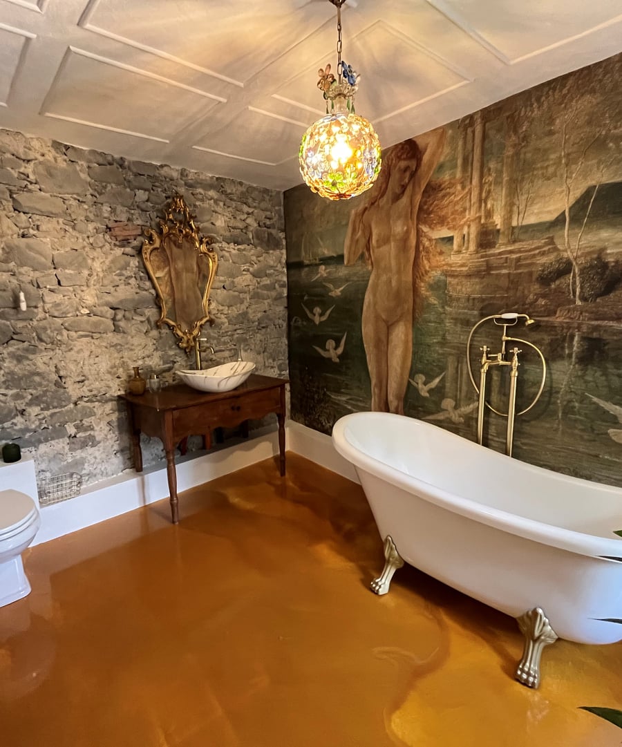 Alan and Amanda's Italian Job bathroom