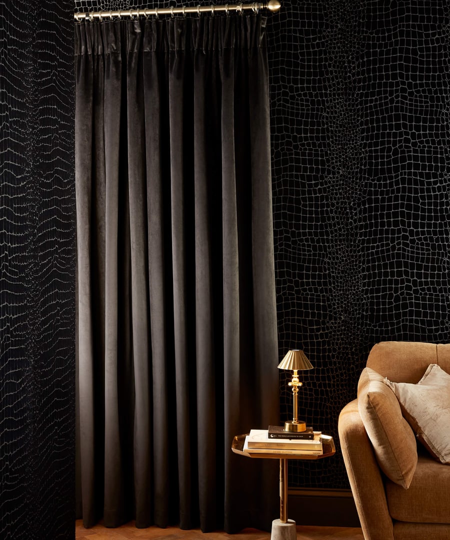 Roomset of crocodile noir wallpaper and opulence noir curtains