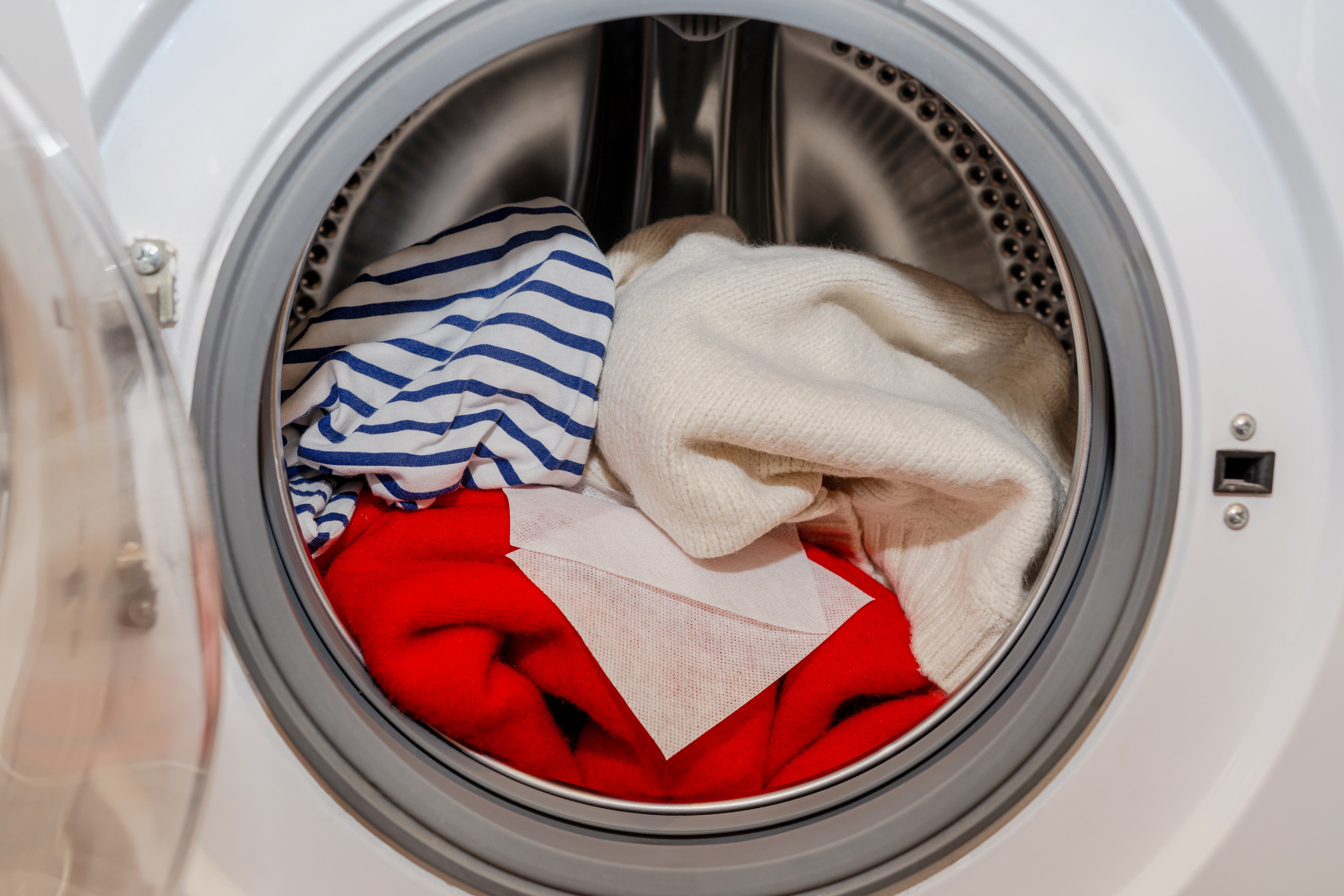 How to hand wash delicate clothes