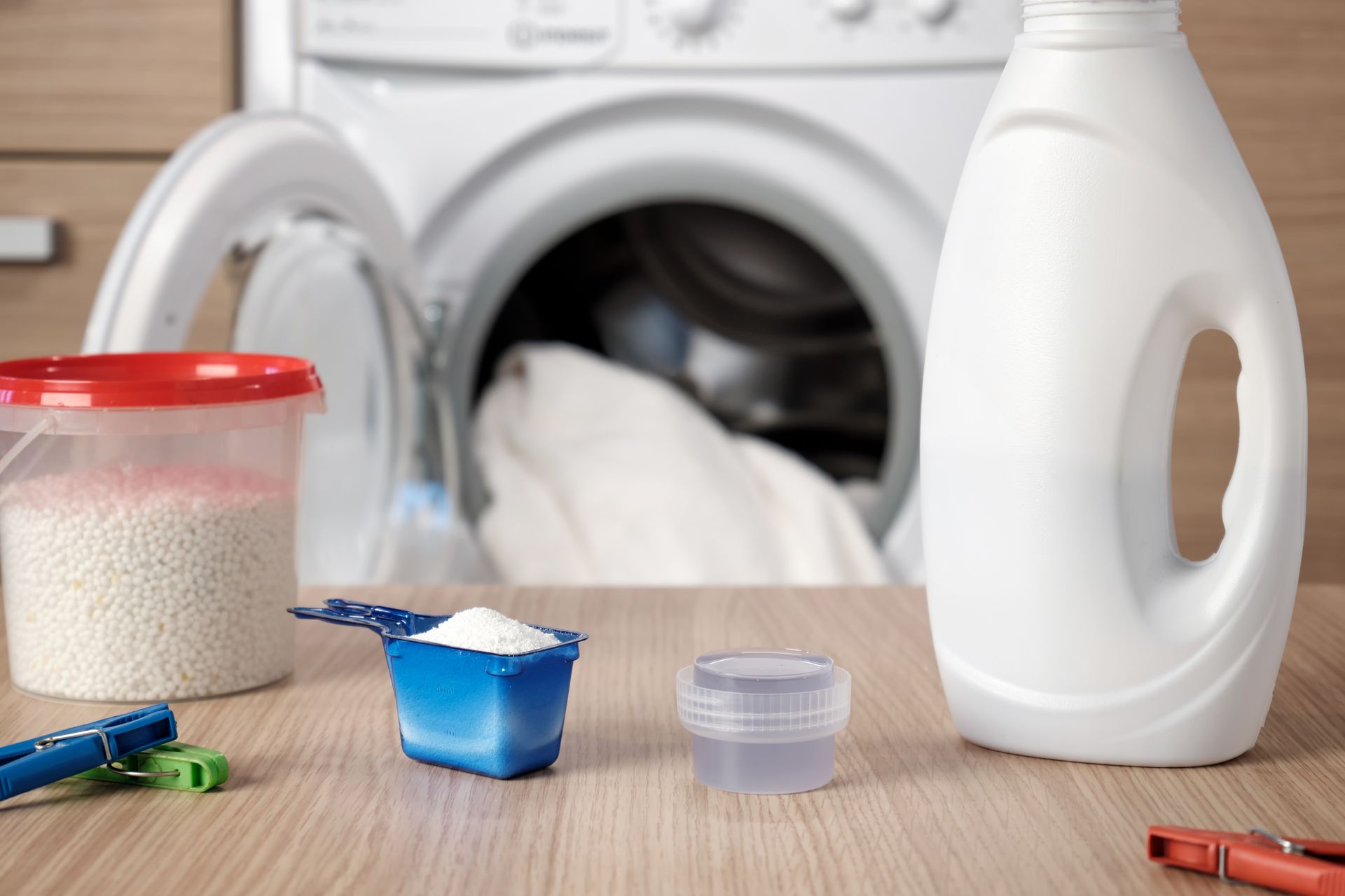 How Long to Soak Clothes in Detergent: A Guide | Vanish IN