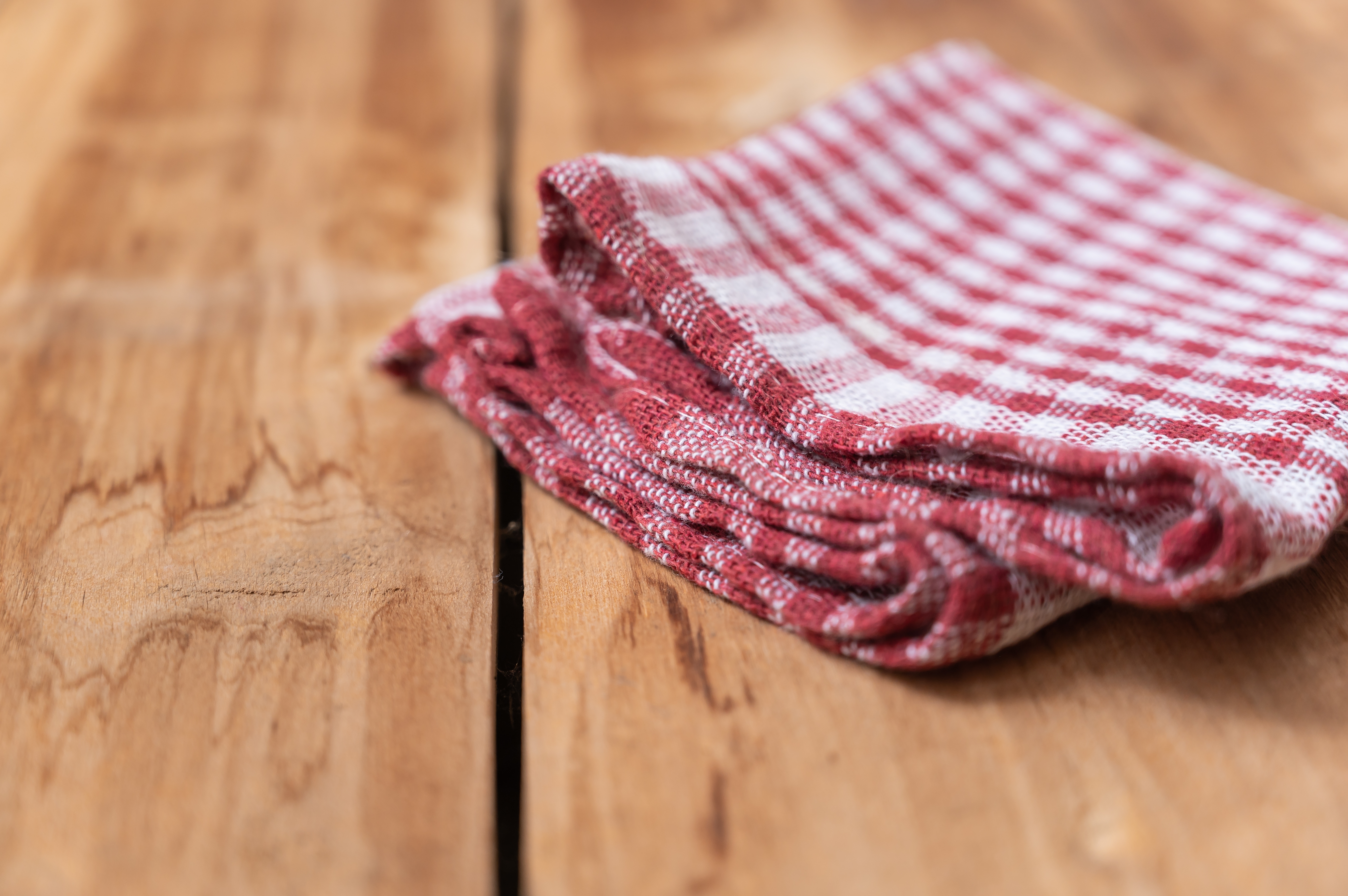 How to remove stains from kitchen towels