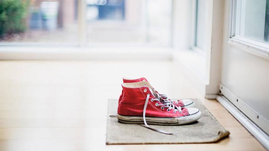 Cómo eliminar manchas de Ketchup y Salsa de tomate de las zapatillas