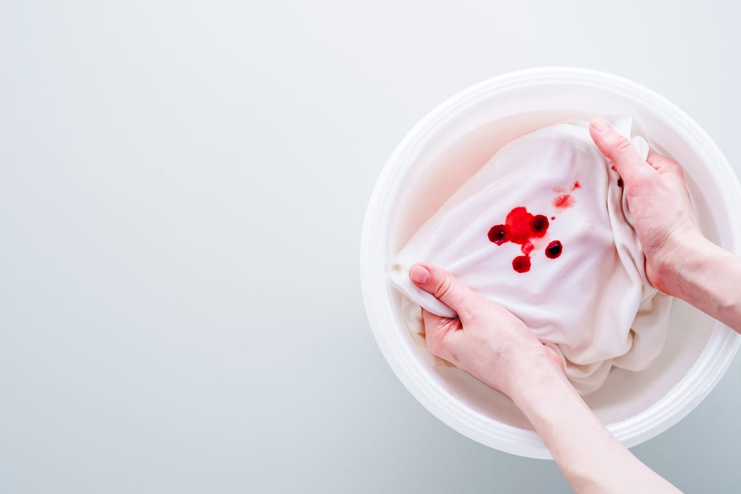 Berry Remonge Effective Ways to Remove Berry Stains from Clothes | Vanish IN