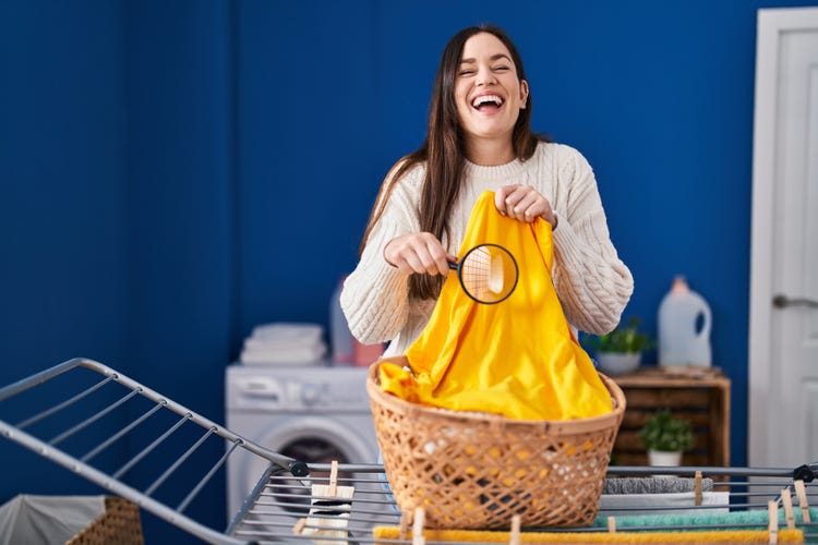 remove pan masala stains