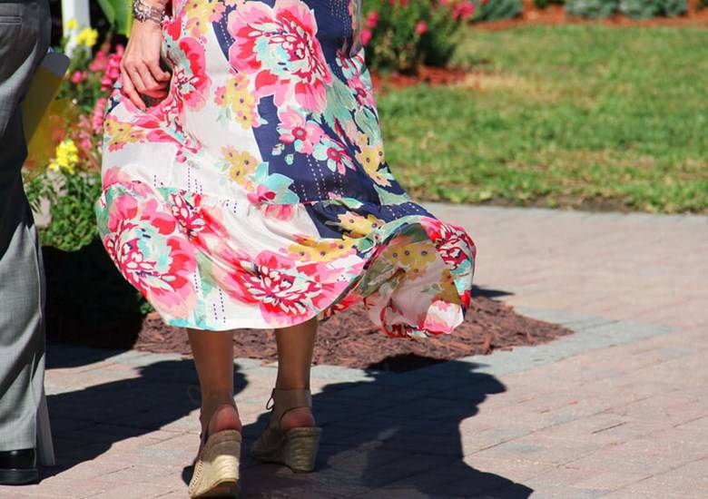 Como remover manchas de um vestido